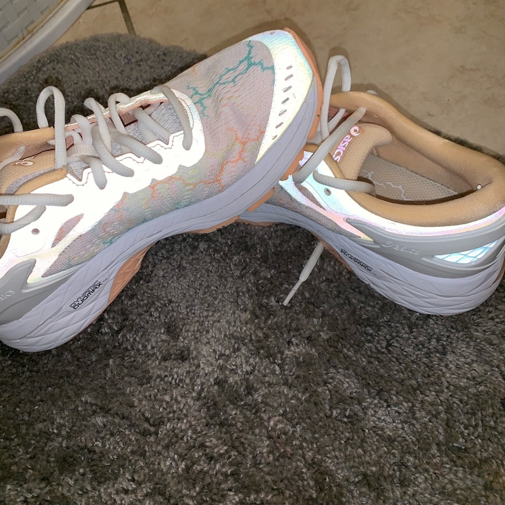 Ascis Kayano 24.